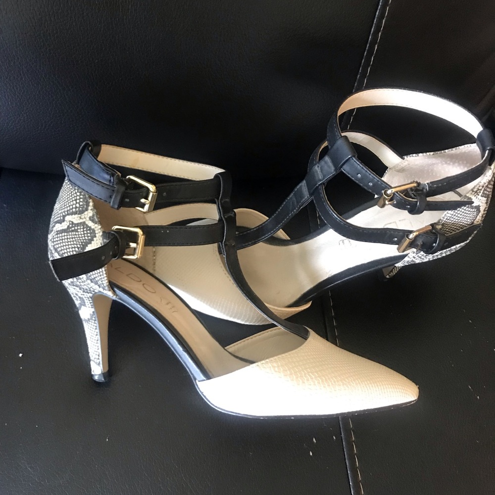 Aldo Pointed Toe Pumps Snake Skin & Leather Size 7